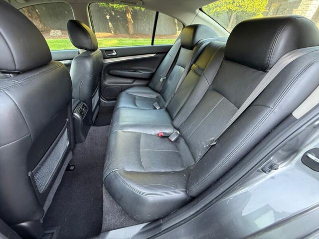 2013 INFINITI G37 x