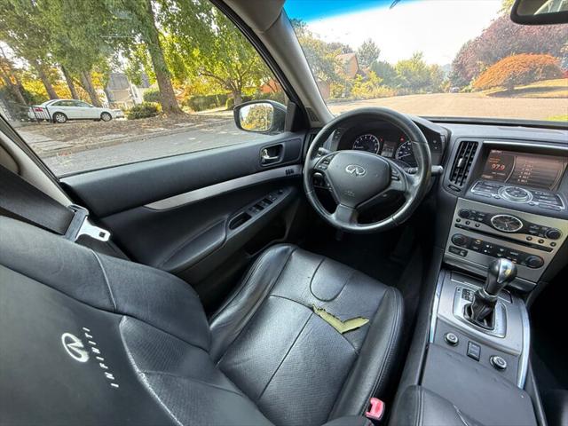 2013 INFINITI G37 x