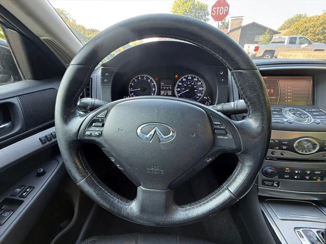 2013 INFINITI G37 x