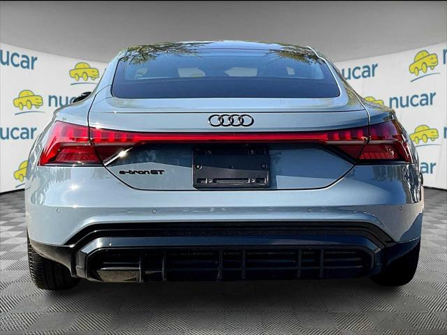 2022 Audi e-tron GT Premium Plus quattro