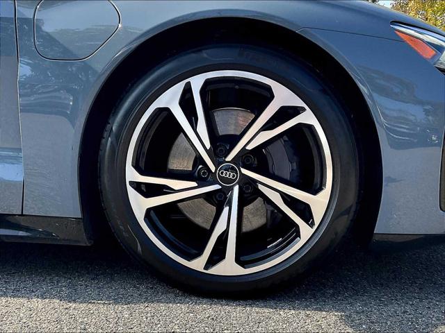 2022 Audi e-tron GT Premium Plus quattro