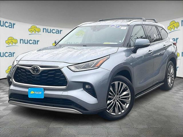 2022 Toyota Highlander Platinum