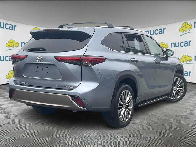 2022 Toyota Highlander Platinum