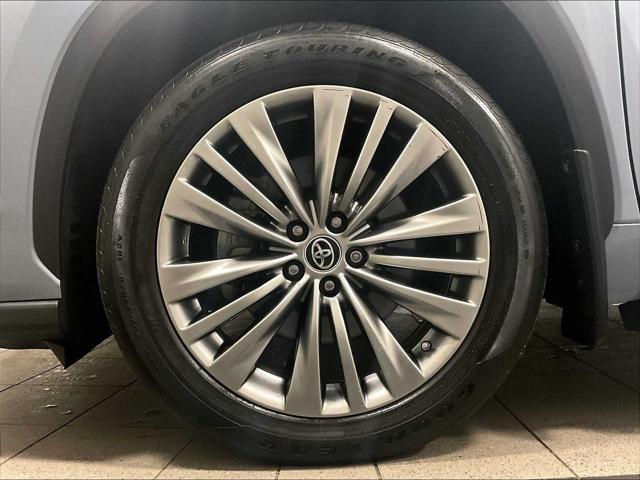 2022 Toyota Highlander Platinum