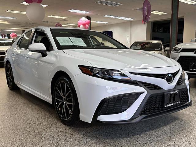 2023 Toyota Camry SE [4]