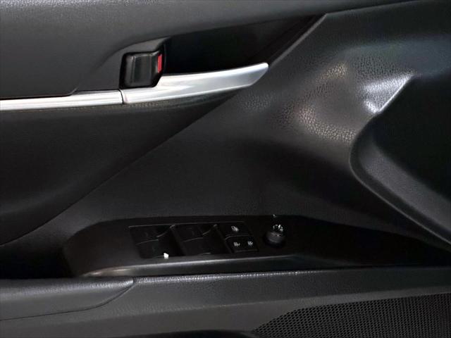 2023 Toyota Camry SE [10]