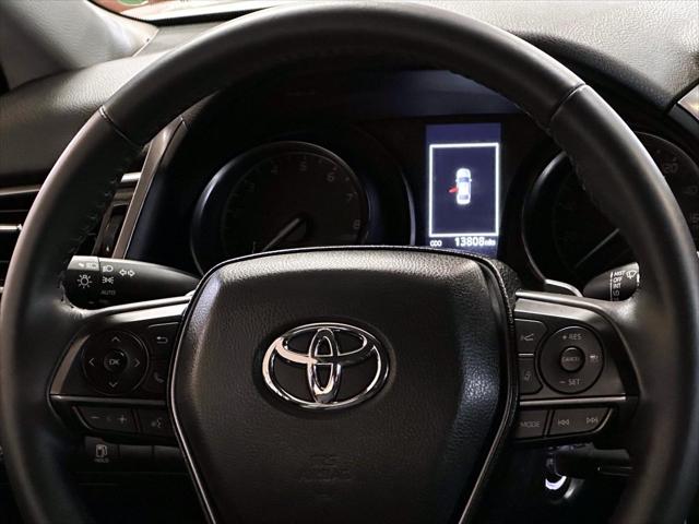 2023 Toyota Camry SE [16]