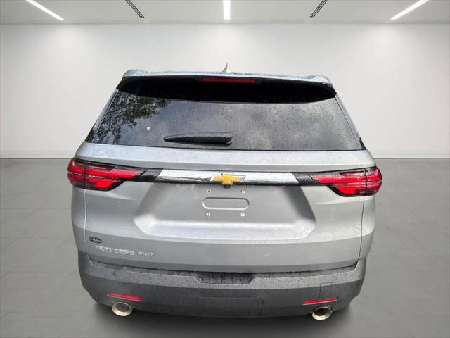 2023 Chevrolet Traverse AWD LS