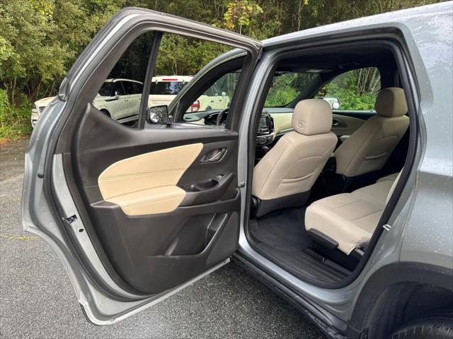 2023 Chevrolet Traverse AWD LS