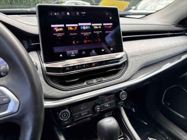 2022 Jeep Compass Latitude Lux 4x4