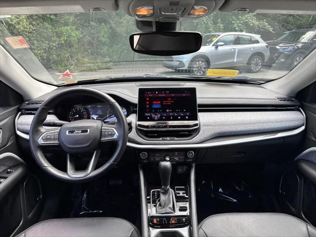 2022 Jeep Compass Latitude Lux 4x4