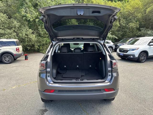 2022 Jeep Compass Latitude Lux 4x4