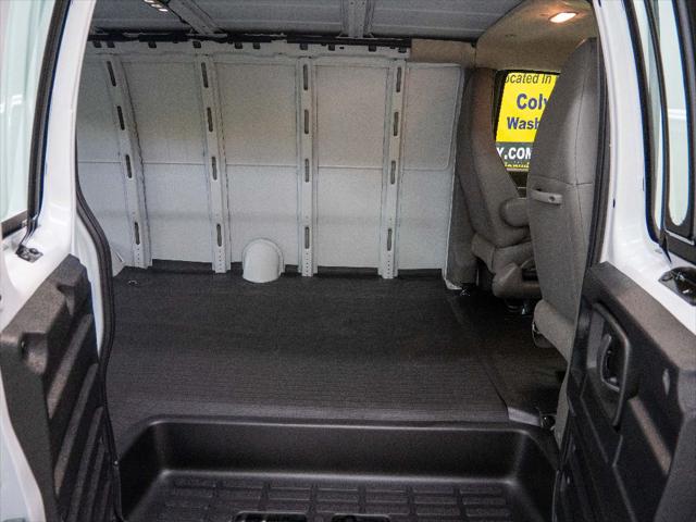 2025 Chevrolet Express Cargo Van RWD 2500 Extended Wheelbase WT
