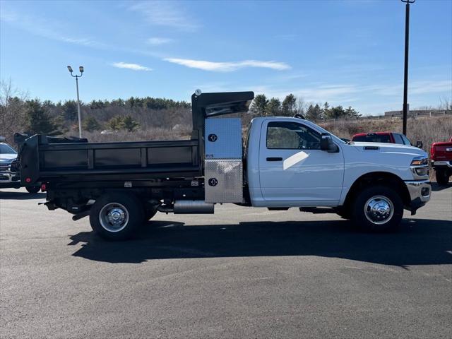 2026 RAM Ram 3500 Chassis Cab RAM 3500 TRADESMAN CHASSIS REGULAR CAB 4X4 84 CA