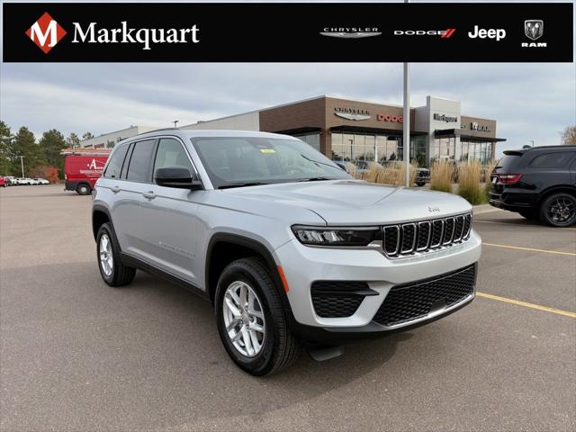 2025 Jeep Grand Cherokee GRAND CHEROKEE LAREDO X 4X4 2025 Jeep Grand Cherokee GRAND CHEROKEE LAREDO X 4X4