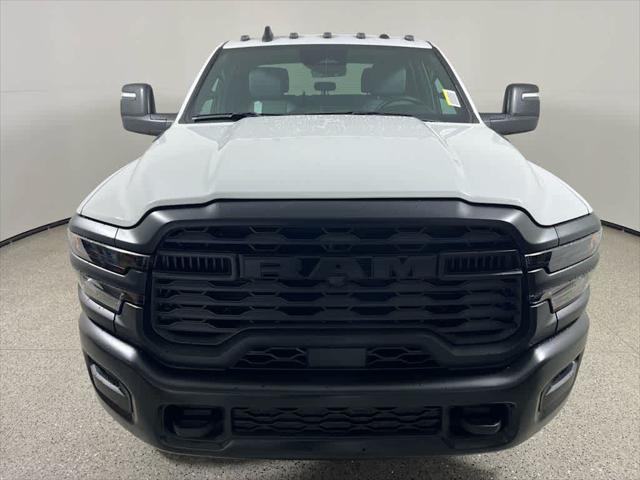 2026 RAM Ram 3500 RAM 3500 TRADESMAN CREW CAB 4X4 8 BOX