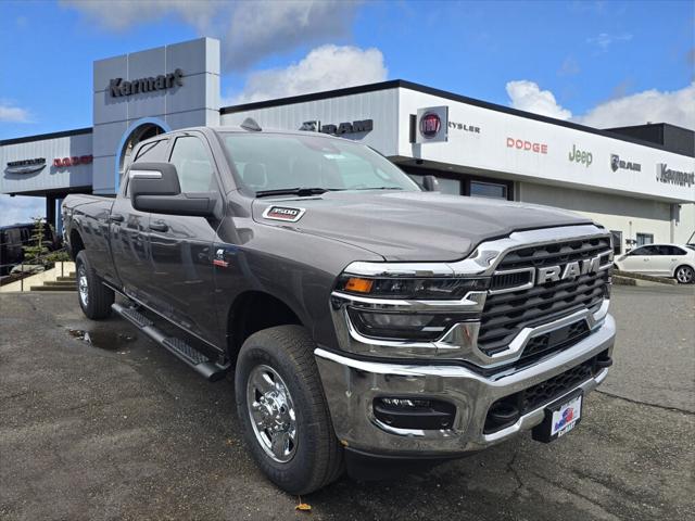 2026 RAM Ram 3500 RAM 3500 TRADESMAN CREW CAB 4X4 8 BOX