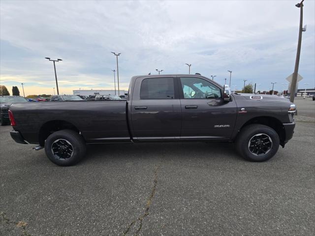 2026 RAM Ram 3500 RAM 3500 LARAMIE CREW CAB 4X4 8 BOX