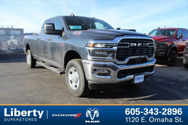 2026 RAM Ram 3500 RAM 3500 TRADESMAN CREW CAB 4X4 8 BOX