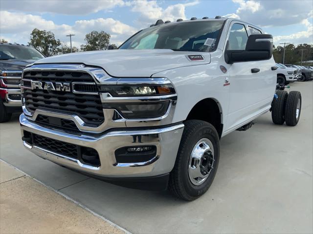 2026 RAM Ram 3500 Chassis Cab RAM 3500 TRADESMAN CREW CAB CHASSIS 4X4 60 CA
