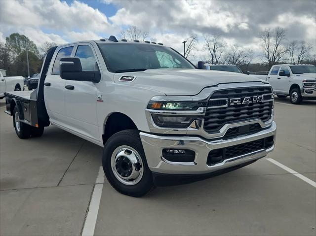 2026 RAM Ram 3500 Chassis Cab RAM 3500 TRADESMAN CREW CAB CHASSIS 4X4 60 CA