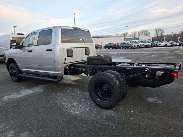 2026 RAM 3500 Chassis RAM 3500 TRADESMAN CREW CAB CHASSIS 4X4 60 CA