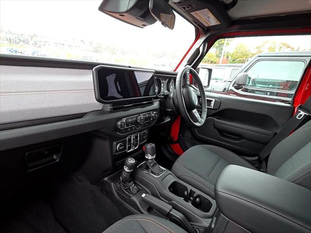 2026 Jeep Wrangler 4-Door Sport RHD 4x4