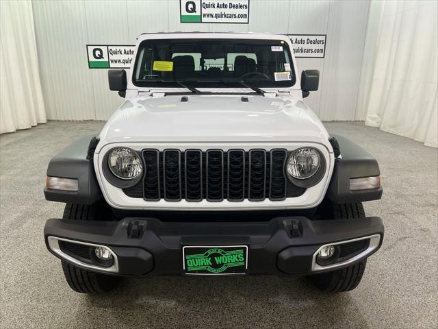 2026 Jeep Gladiator GLADIATOR SPORT 4X4 2026 Jeep Gladiator GLADIATOR SPORT 4X4