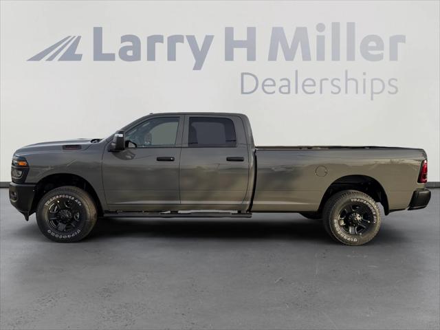 2026 RAM Ram 3500 RAM 3500 TRADESMAN CREW CAB 4X4 8 BOX
