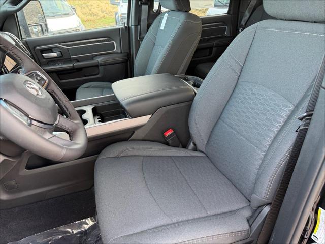 2026 Ram 3500 Big Horn Crew Cab 4x4 8 Box