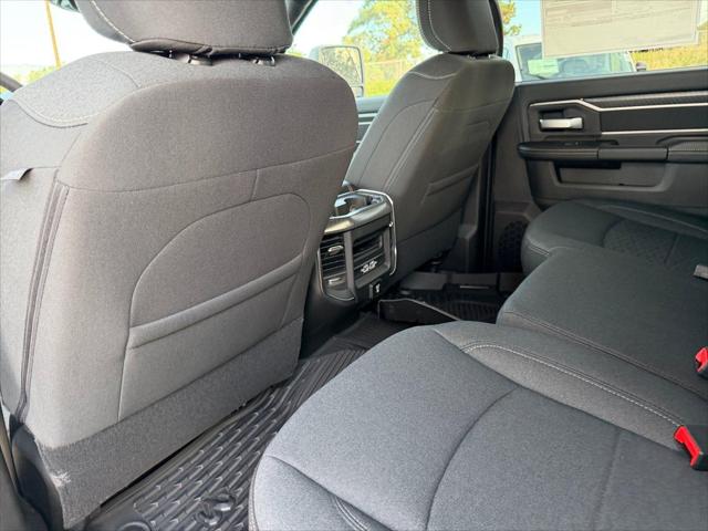 2026 Ram 3500 Big Horn Crew Cab 4x4 8 Box