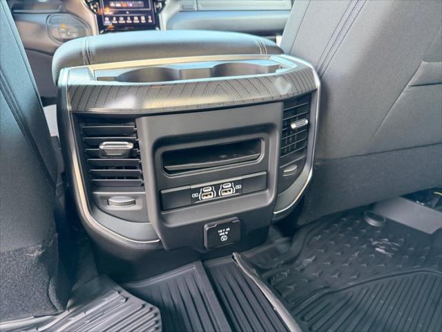 2026 Ram 3500 Big Horn Crew Cab 4x4 8 Box
