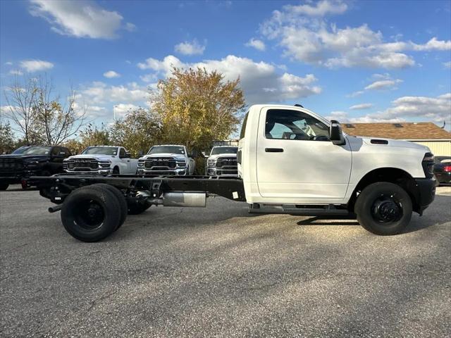 2026 RAM Ram 3500 Chassis Cab RAM 3500 TRADESMAN CHASSIS REGULAR CAB 4X2 84 CA