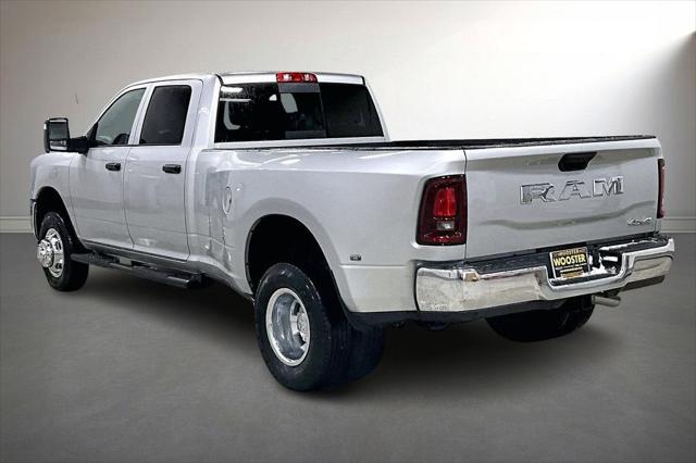 2026 RAM Ram 3500 RAM 3500 TRADESMAN CREW CAB 4X4 8 BOX