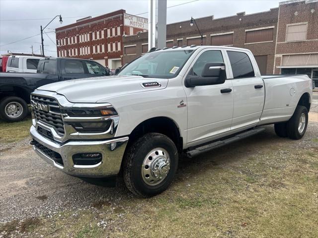 2026 RAM Ram 3500 RAM 3500 TRADESMAN CREW CAB 4X4 8 BOX
