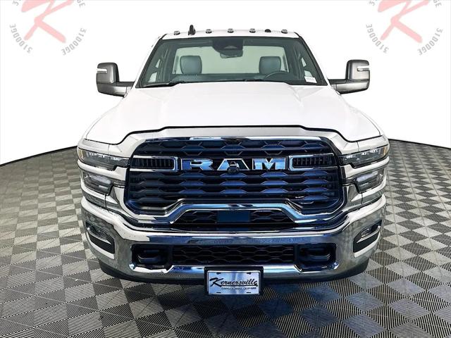 2026 RAM Ram 3500 Chassis Cab RAM 3500 TRADESMAN CHASSIS REGULAR CAB 4X4 60 CA 2026 RAM Ram 3500 Chassis Cab RAM 3500 TRADESMAN CHASSIS REGULAR CAB 4X4 60 CA