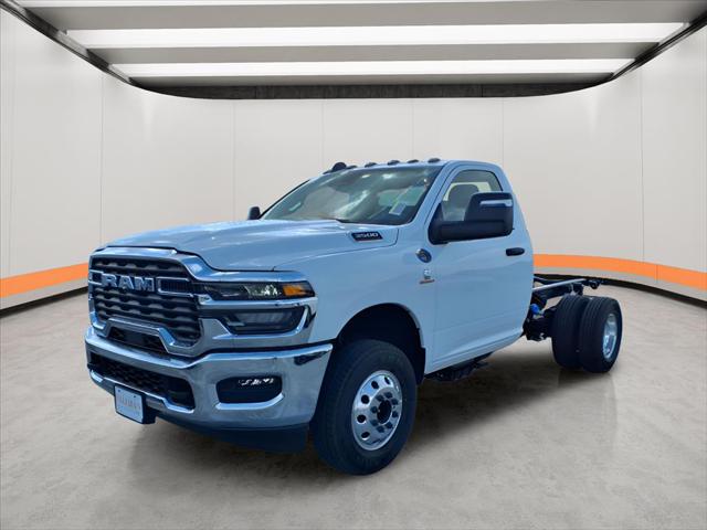 2026 RAM Ram 3500 Chassis Cab RAM 3500 TRADESMAN CHASSIS REGULAR CAB 4X2 60 CA