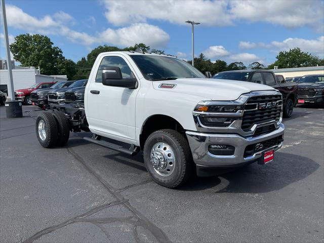 2026 RAM 3500 Chassis RAM 3500 TRADESMAN CHASSIS REGULAR CAB 4X4 60 CA