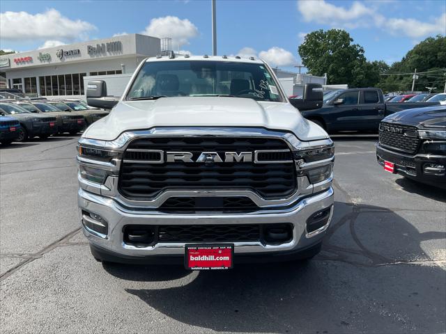 2026 RAM 3500 Chassis RAM 3500 TRADESMAN CHASSIS REGULAR CAB 4X4 60 CA