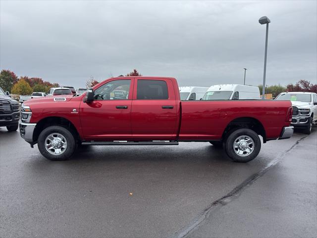 2026 RAM Ram 3500 RAM 3500 TRADESMAN CREW CAB 4X4 8 BOX