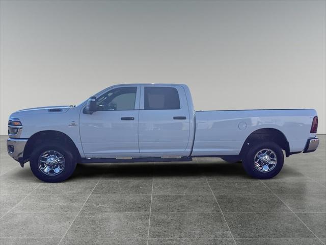 2026 RAM Ram 3500 RAM 3500 TRADESMAN CREW CAB 4X4 8 BOX
