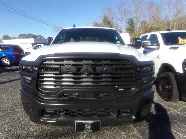 2026 RAM Ram 3500 Chassis Cab RAM 3500 TRADESMAN CREW CAB CHASSIS 4X4 60 CA 2026 RAM Ram 3500 Chassis Cab RAM 3500 TRADESMAN CREW CAB CHASSIS 4X4 60 CA