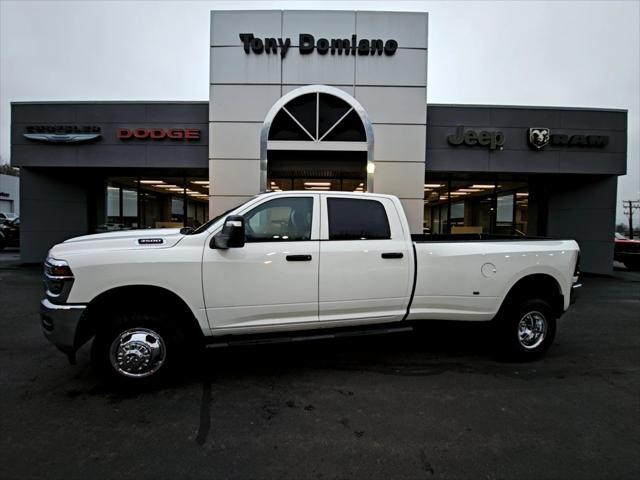 2026 RAM Ram 3500 RAM 3500 TRADESMAN CREW CAB 4X4 8 BOX 2026 RAM Ram 3500 RAM 3500 TRADESMAN CREW CAB 4X4 8 BOX