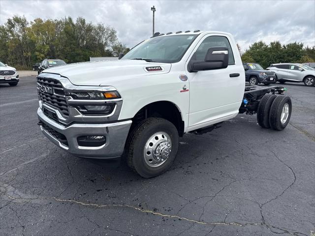 2026 RAM Ram 3500 Chassis Cab RAM 3500 TRADESMAN CHASSIS REGULAR CAB 4X4 60 CA