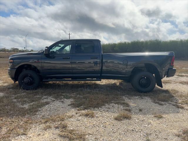 2026 RAM Ram 3500 RAM 3500 TRADESMAN CREW CAB 4X4 8 BOX