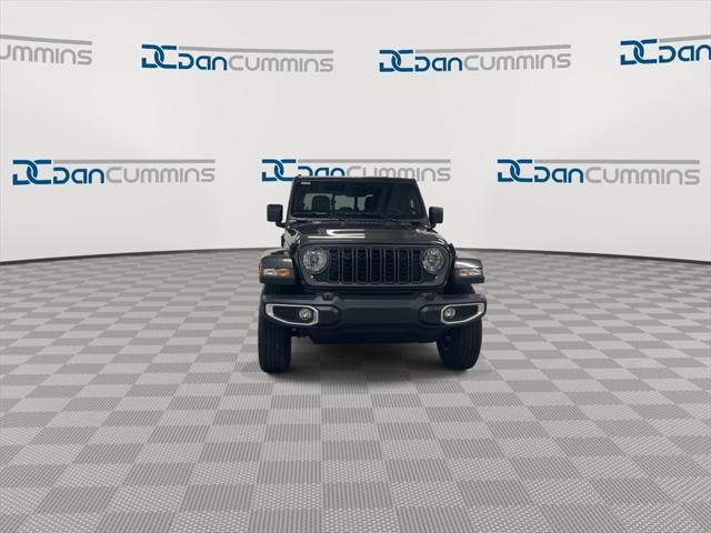 2026 Jeep Gladiator GLADIATOR SPORT S 4X4 2026 Jeep Gladiator GLADIATOR SPORT S 4X4