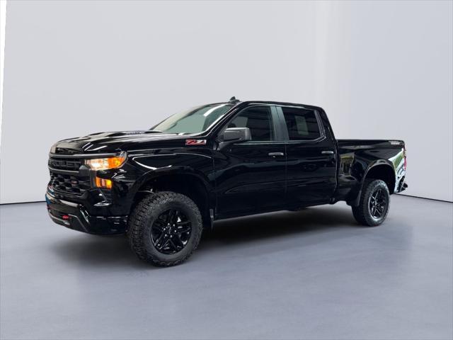 2025 Chevrolet Silverado 1500 4WD Crew Cab Standard Bed Custom Trail Boss