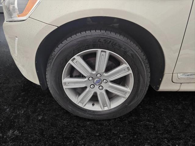 2017 Volvo XC60 T5 Inscription