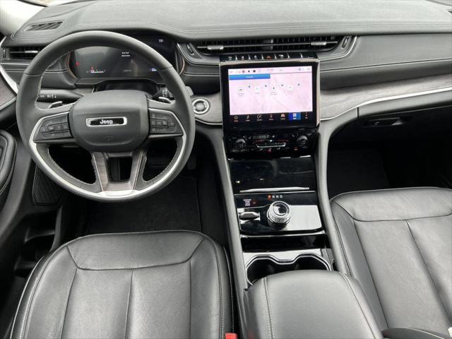 2023 Jeep Grand Cherokee Limited 4x4 2023 Jeep Grand Cherokee Limited 4x4