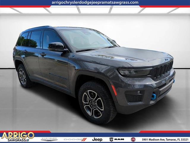 2022 Jeep Grand Cherokee 4xe Trailhawk 4x4 2022 Jeep Grand Cherokee 4xe Trailhawk 4x4
